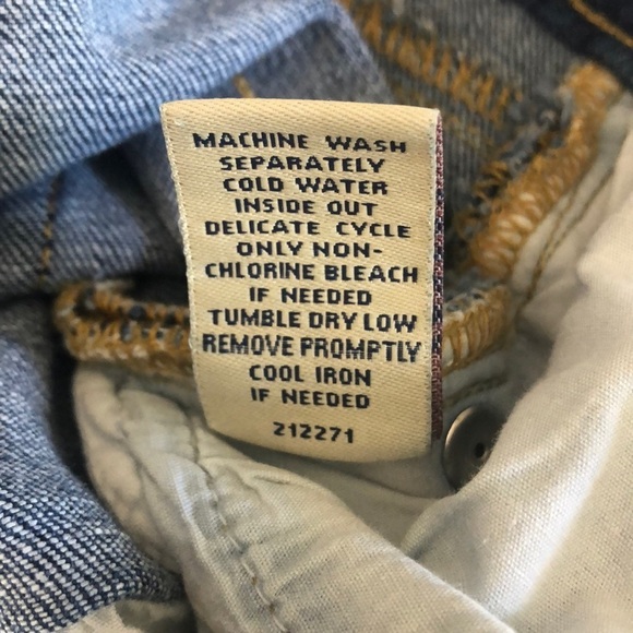 CAbi Heritage Wash Skinny Jeans 6 - Picture 5 of 9